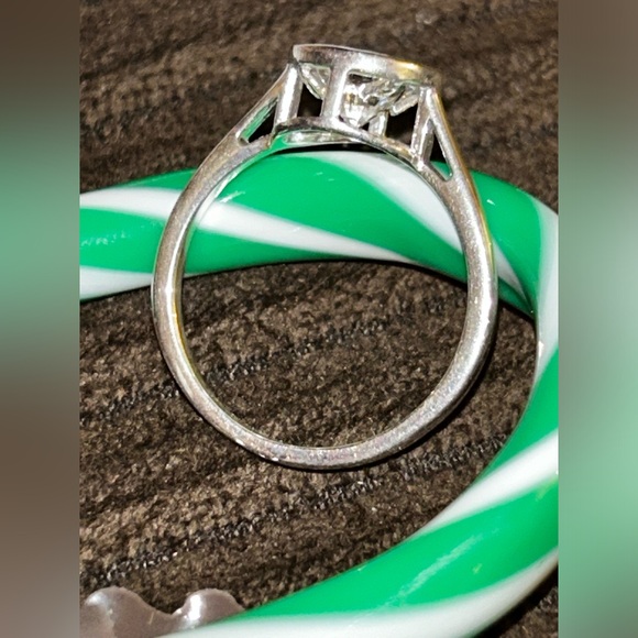 NWT Simulated Diamond Ring 💍 - Picture 4 of 5